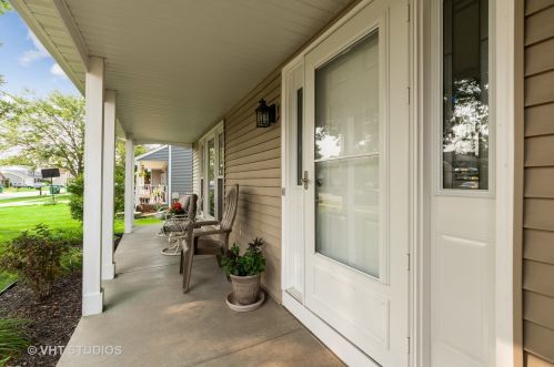 1713 Chestnut Hill Rd, Plainfield, IL 60586-8510