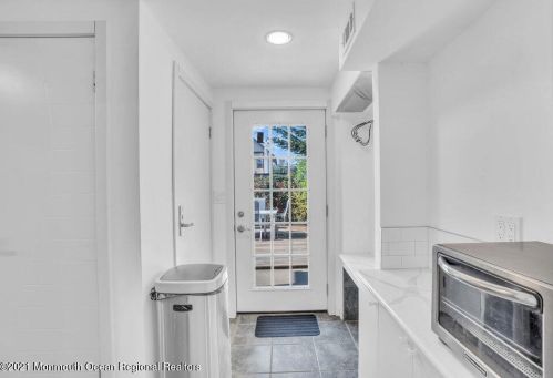 1007 Emory St, Tinton Falls NJ 07712-6026 exterior