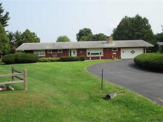 362 Margaret Fuller Rd, Oregon, IL 61061-9302