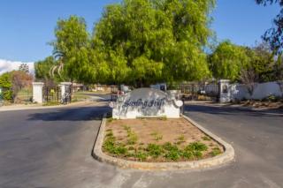 2825 Diamond Dr, Camarillo, CA 93010-7485