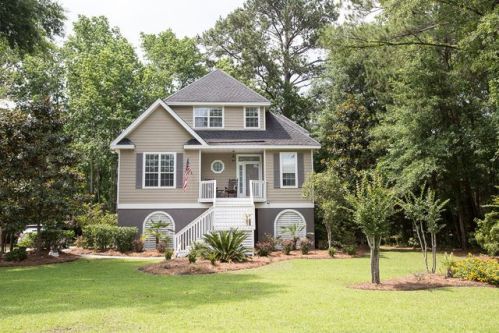 4715 Blockhouse Ln, Meggett, SC 29449-5777
