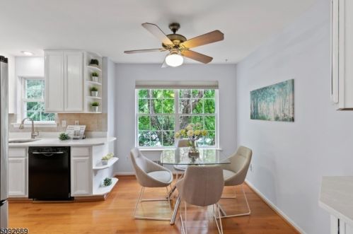 5 Garfield Way, Princeton NJ  08540-1669 exterior