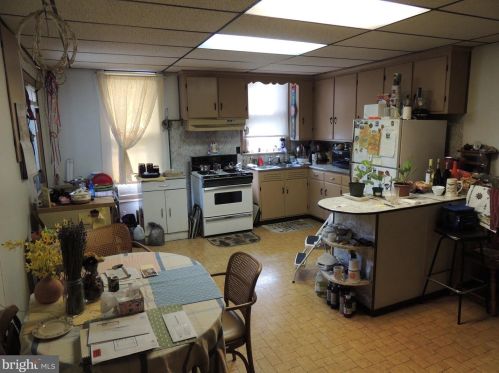 213 Broadway, Hanover PA 17331-2503 exterior