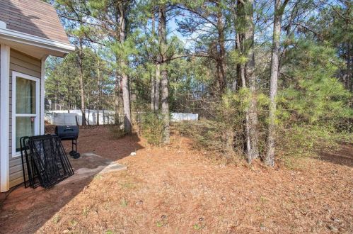 125 Edison Dr, Stockbridge GA  30281-2761 exterior