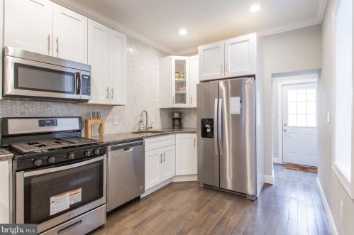 1243 24th St, Philadelphia PA  19121-4820 exterior