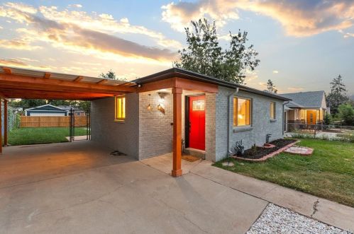 3295 Oneida St, Denver CO  80207-2225 exterior