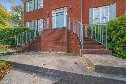 3310 Hackmatack Dr, Kennesaw, GA 30152-5873