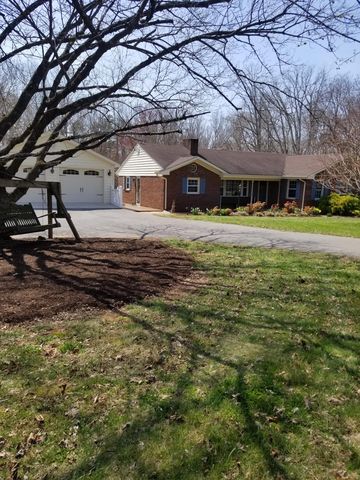 1350 Keytown Rd, Bedford, VA 24523-5375
