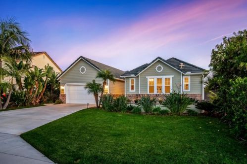 2105 Twain Ave, Carlsbad, CA 92008-4618