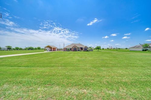 4578 Country Ct, Bryan, TX 77808-5007