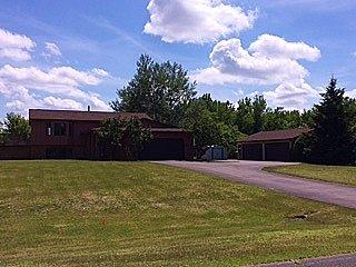 890 146th Ln, Anoka, MN 55304-3510