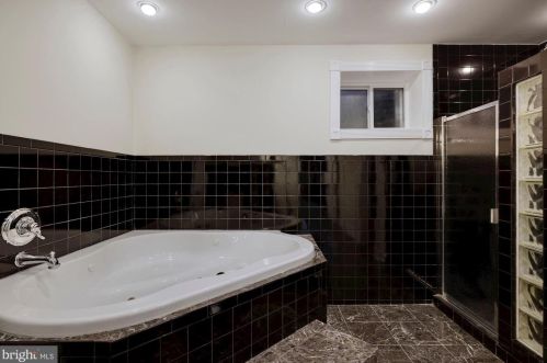 13908 Gate Dr, Silver Spring MD 20906-2208 exterior