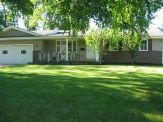 190 Rocky Ledge Dr, Struthers, OH 44471-1468