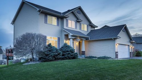 1988 Fountain Ln, Minnetrista, MN 55387