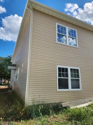1136 New Brunswick Ave, Rahway, NJ 07065-3911