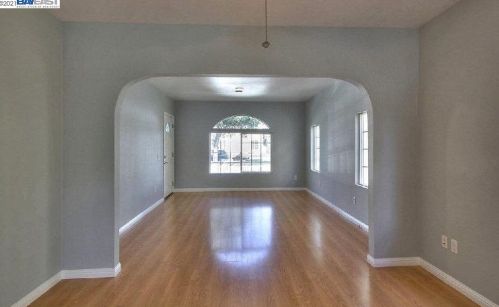 1276 University Ave, Berkeley, CA 94702-1725