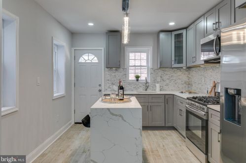 1628 23 St, Philadelphia PA 19145-2700 exterior