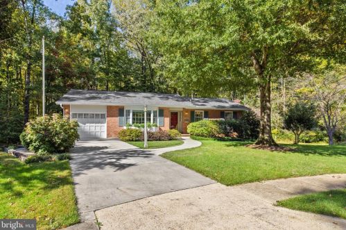 7711 Heming Pl, Springfield, VA 22151-2709