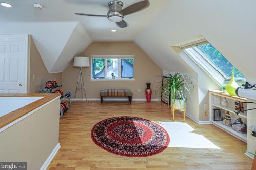 22 Constitution Hl, Princeton NJ  08540-6748 exterior