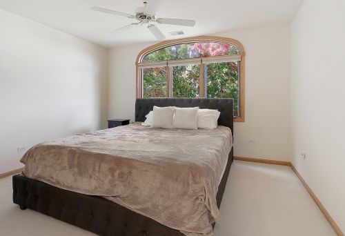 1208 Pleasant Pl, Lemont IL  exterior