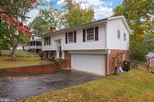 415 Morningside Dr, Fredericksburg, VA 22401-2240
