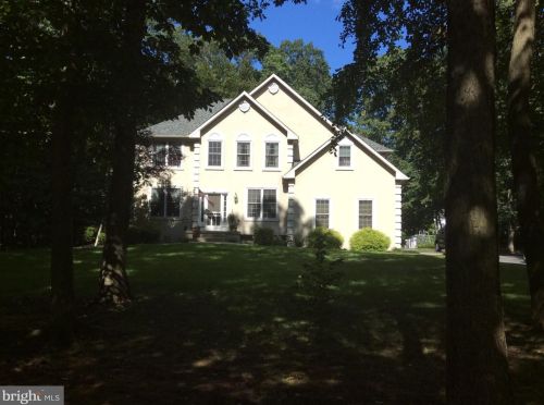 7 Waterview Dr, Pilesgrove, NJ 08098-2648