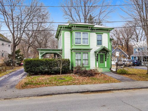 73 High St, Fairfield, ME 04937-1349