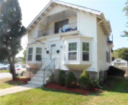 1005 Shore Rd, Warwick, RI 02889-2738