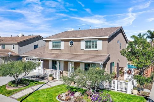 17221 Greentree Dr, Riverside, CA 92503-6761