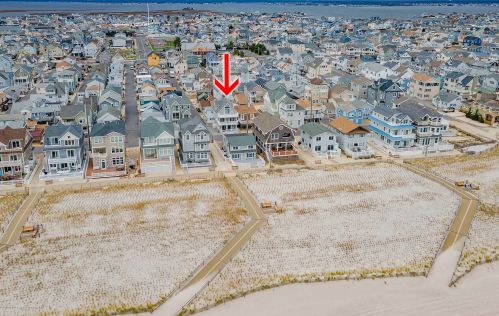 52 Surf Way, Lavallette, NJ 08735-3216