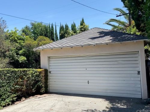 4228 Murietta Ave, Van Nuys CA  91423-4225 exterior