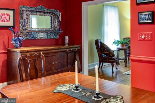 41 Friends Ave, Haddonfield NJ 08033-1500 exterior