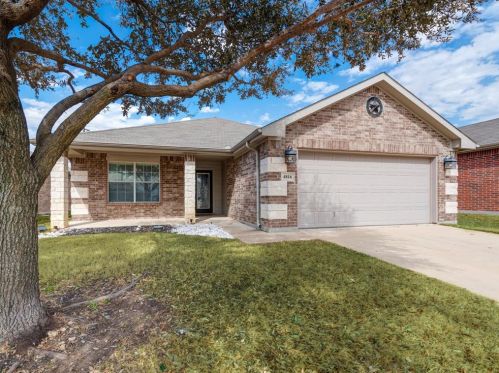 4816 Blue Top Dr, Fort Worth TX  76179-4369 exterior