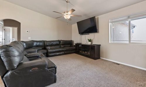 658 Mcclave Dr, Pueblo CO  81007-2126 exterior