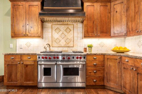 5872 Mtn Rnch Dr, Park City UT 84098-6177 exterior