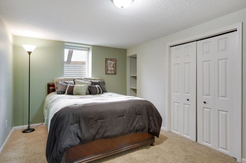 851 7 Ave, Saint Paul MN  55112-2715 exterior