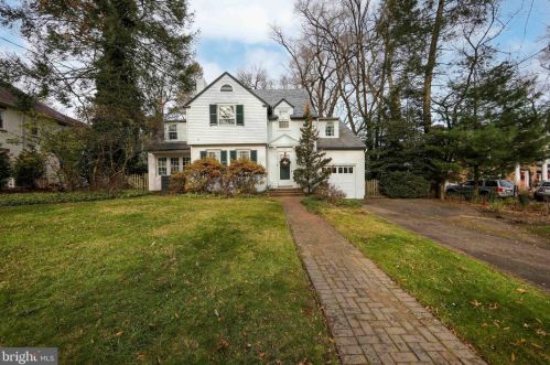 309 Homestead Ave, Tavistock, NJ 08033-2731