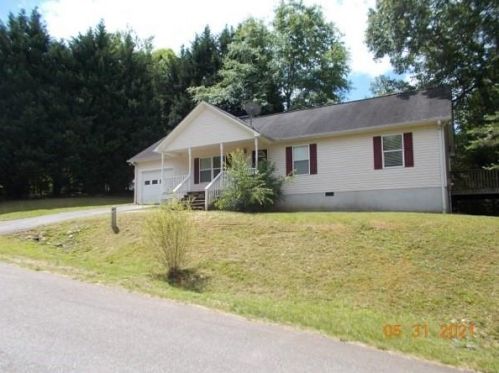 28 Three M Ct, Cleveland, GA 30528-7805