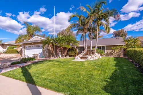 2062 Marter Ave, Simi Valley, CA 93065-2432