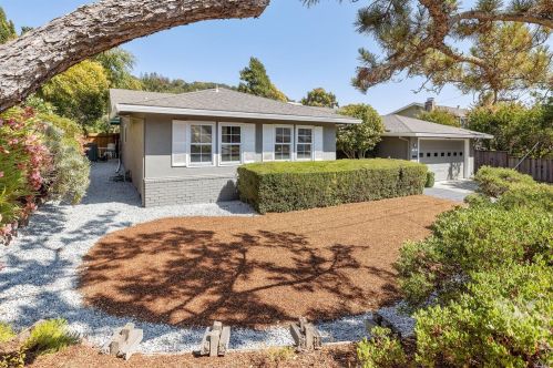 62 Brentwood Dr, San Rafael, CA 94901-1405
