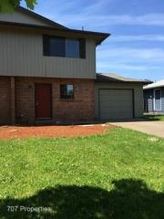 1717 Springbrook Way, Newberg OR  97132-1420 exterior