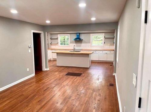 2733 Harlan Dr, Atlanta GA  30344-3701 exterior