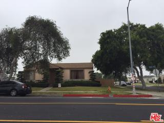 11801 Hoover St, Los Angeles, CA 90044-4017