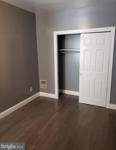 2222 12 St, Philadelphia PA 19147-1832 exterior