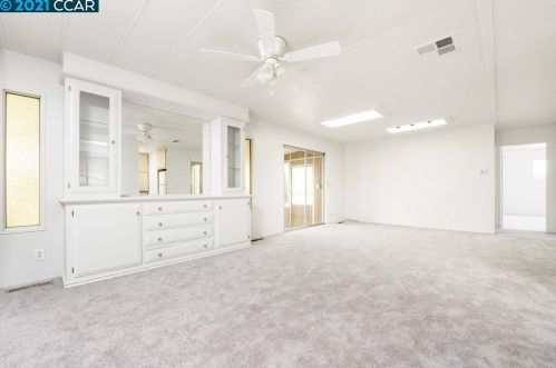 2345 Dalis Dr, Concord CA  94520-5423 exterior