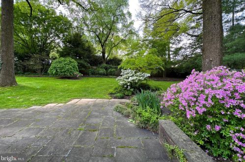 161 Elm Rd, Princeton NJ  08540-2521 exterior