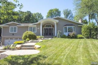 522 Eastbrook Rd, Ridgewood, NJ 07450-2110
