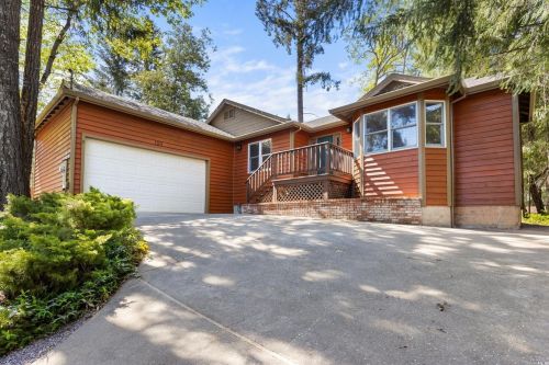 1211 Maize Way, Willits, CA 95490-9587