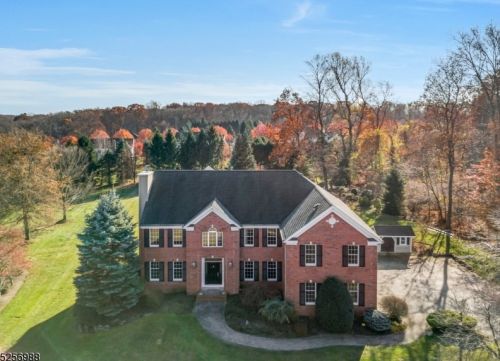 12 Quail Run, Dover NJ  07869-2827 exterior