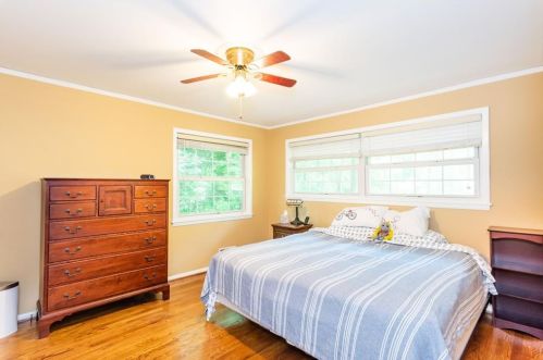 3324 Flowers Dr, Atlanta GA  30337-1001 exterior